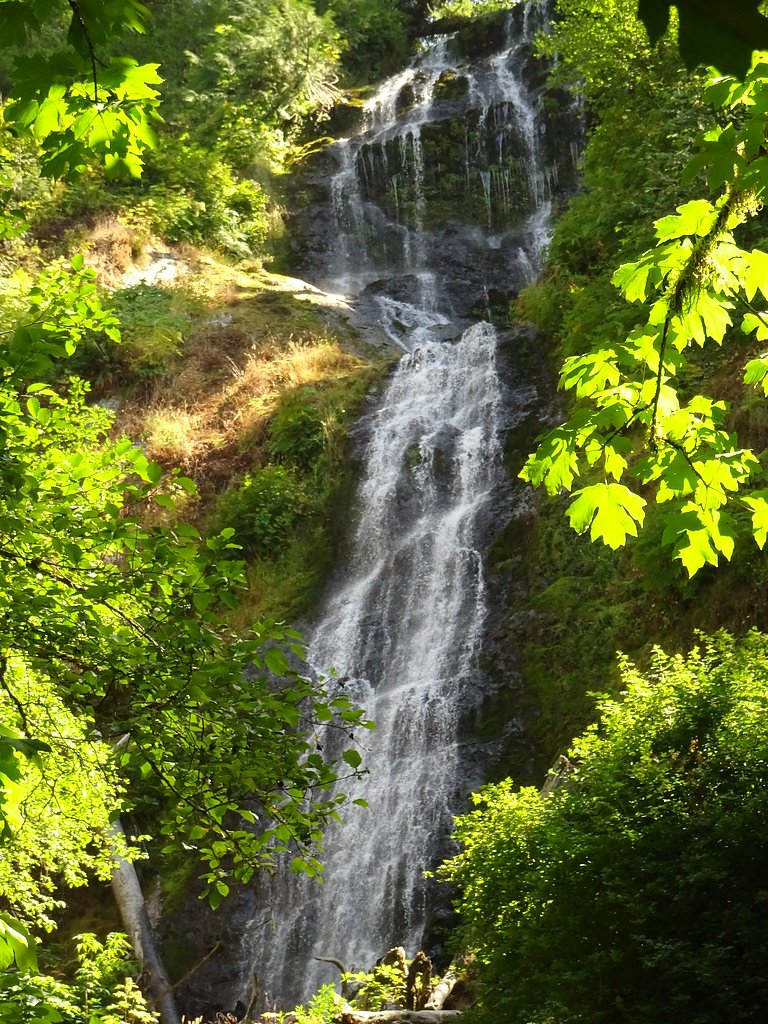 Munson Creek Falls waterfall