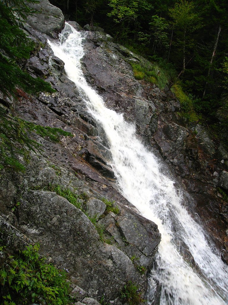 Nancy Cascades waterfall