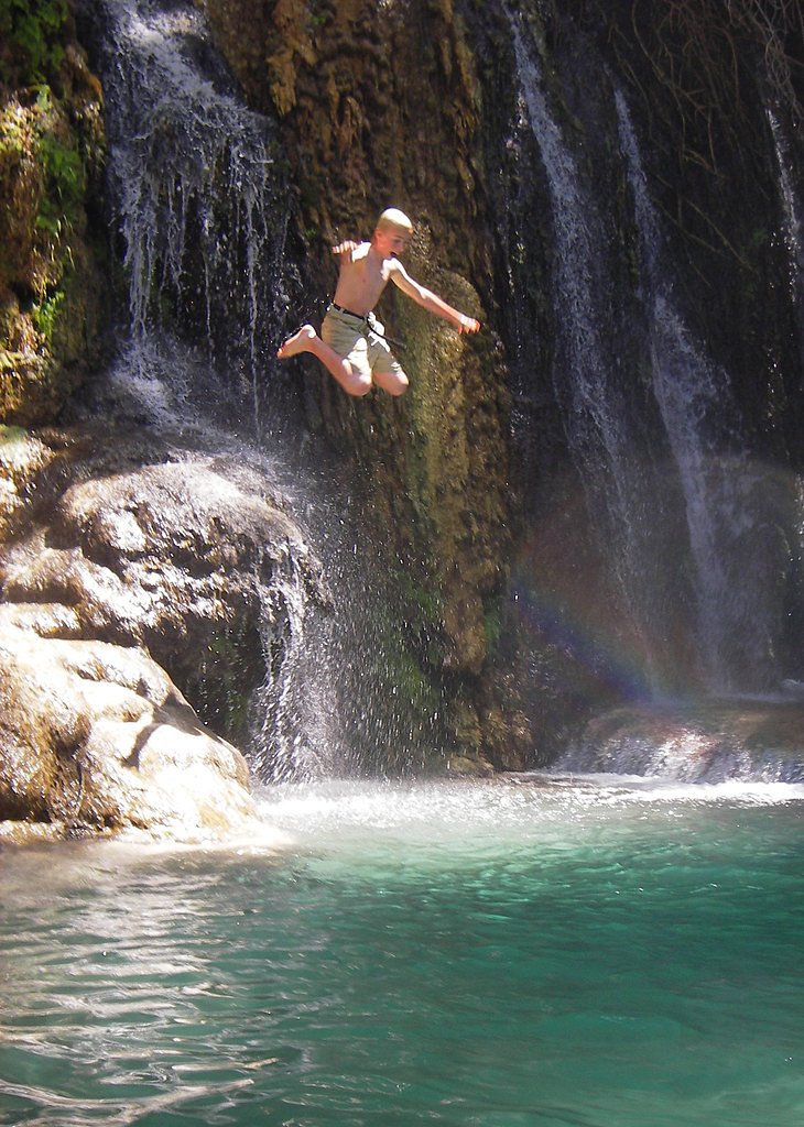 Navajo Falls waterfall