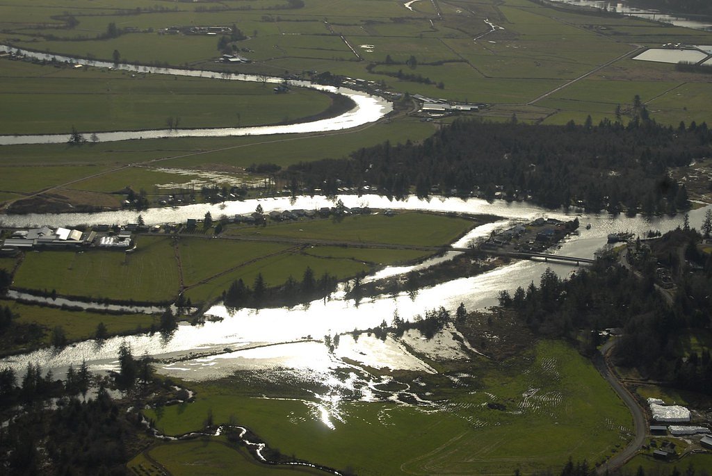 Nehalem Falls waterfall