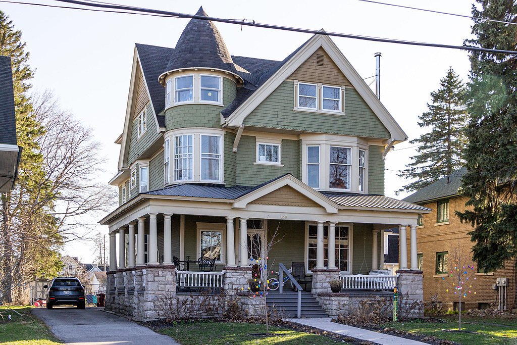 No Name Falls waterfall