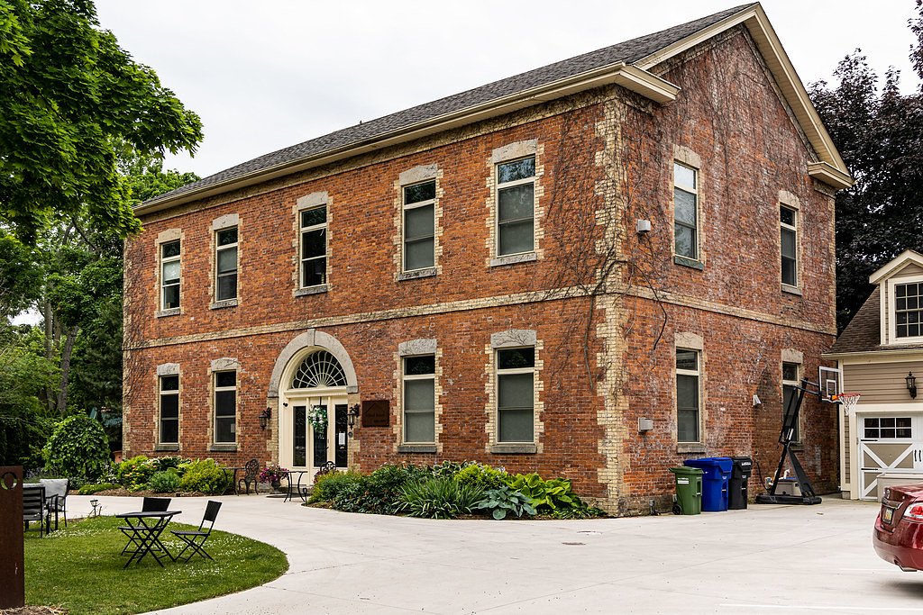 Oak Tree Falls waterfall