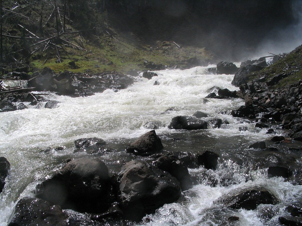 Osprey Falls waterfall