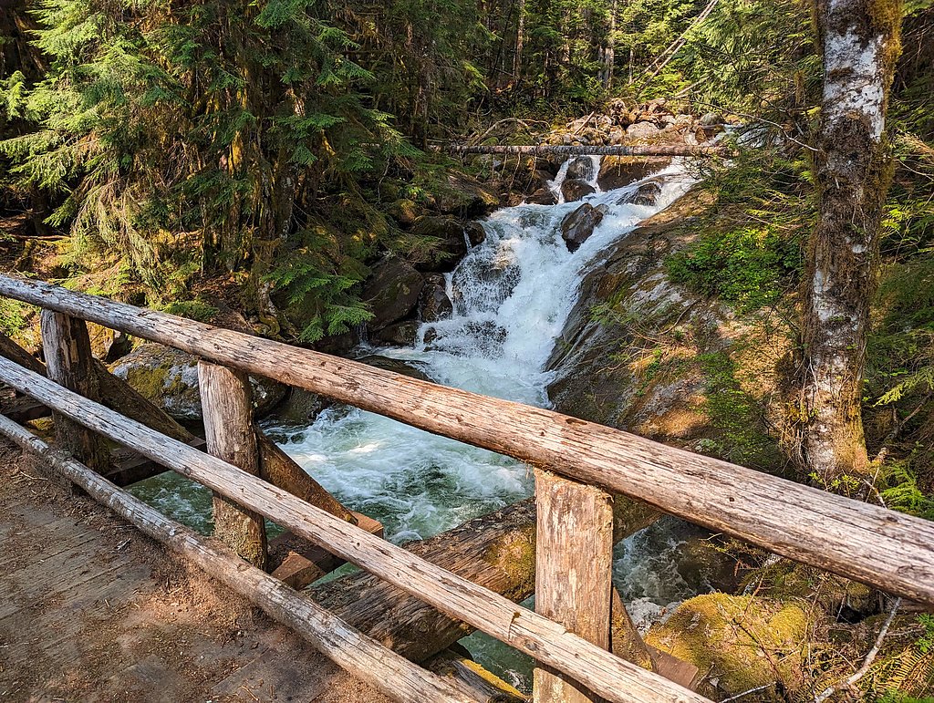 Otter Falls waterfall