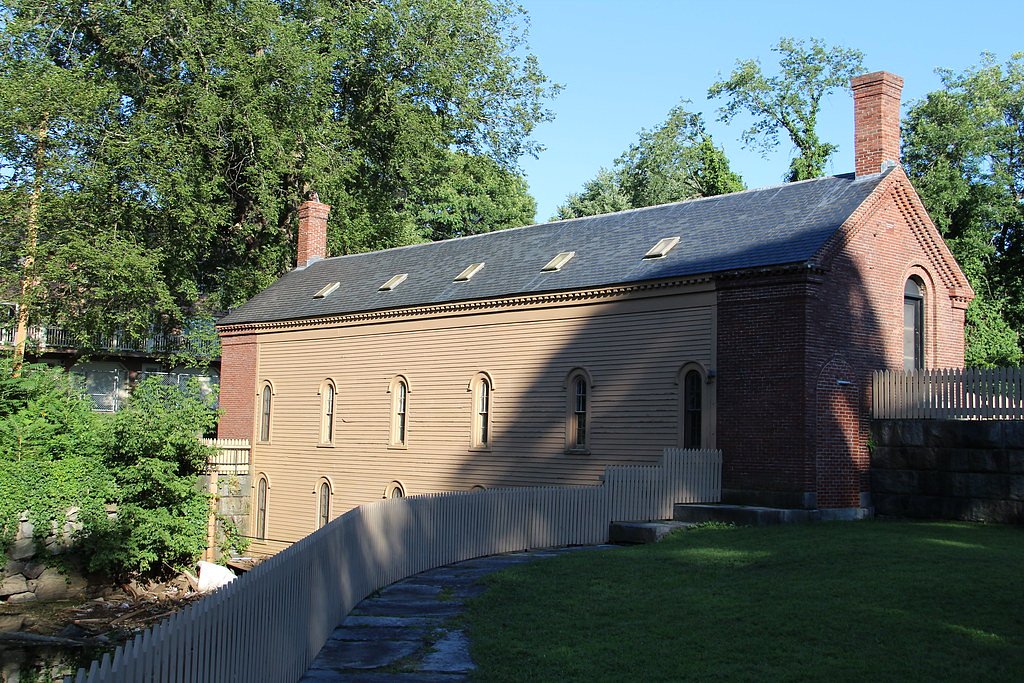 Pawtucket Falls waterfall