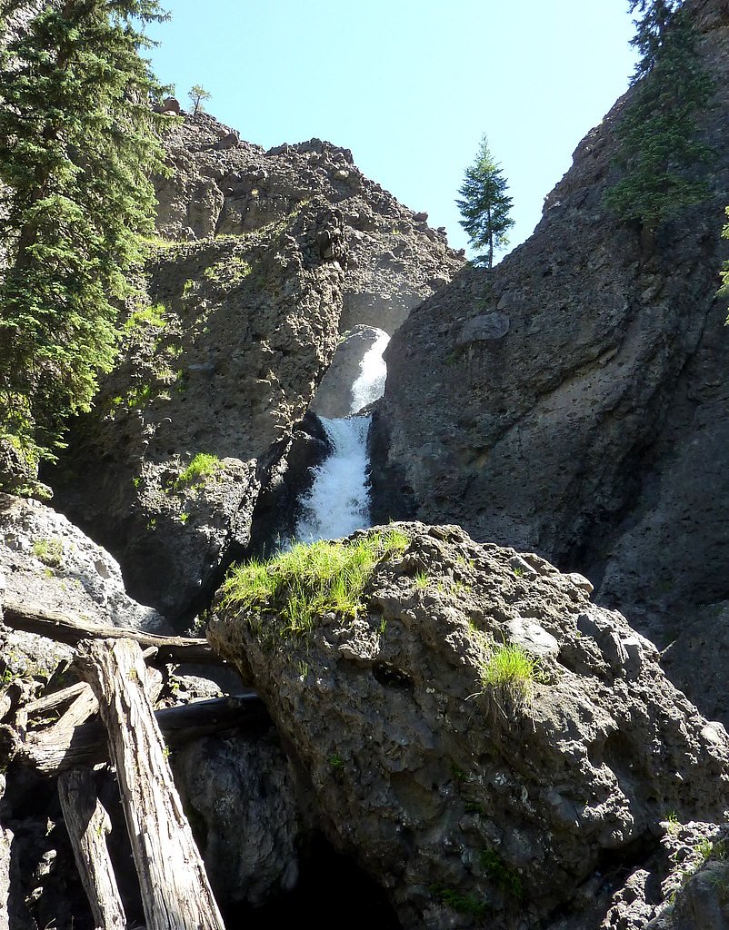 Piedra Falls waterfall