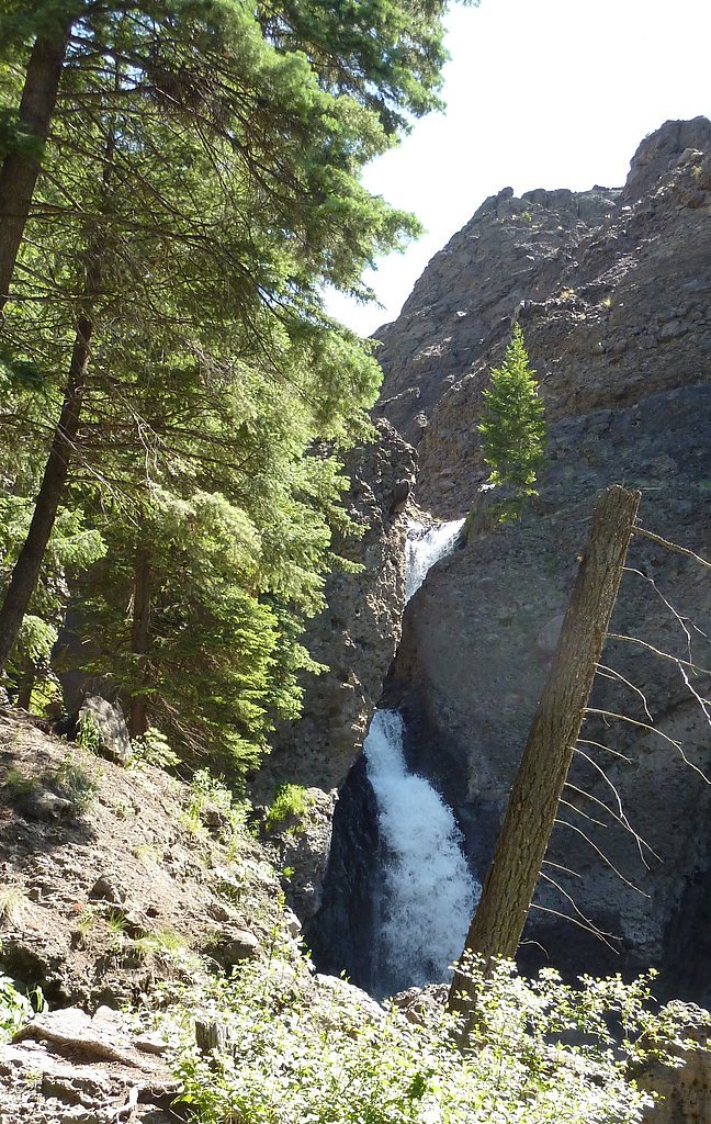 Piedra Falls waterfall