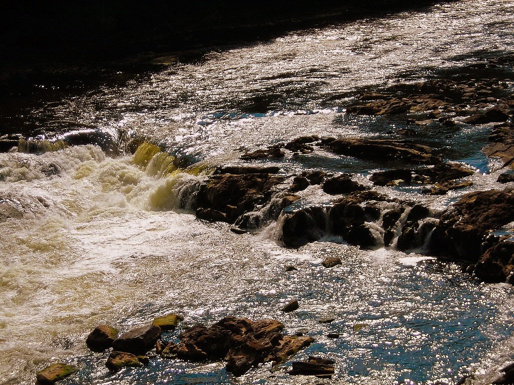 Piers Gorge Falls waterfall