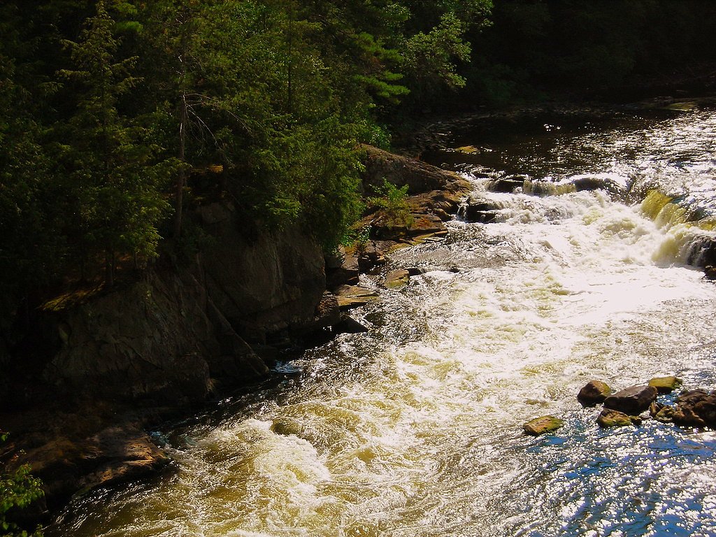 Piers Gorge Falls waterfall