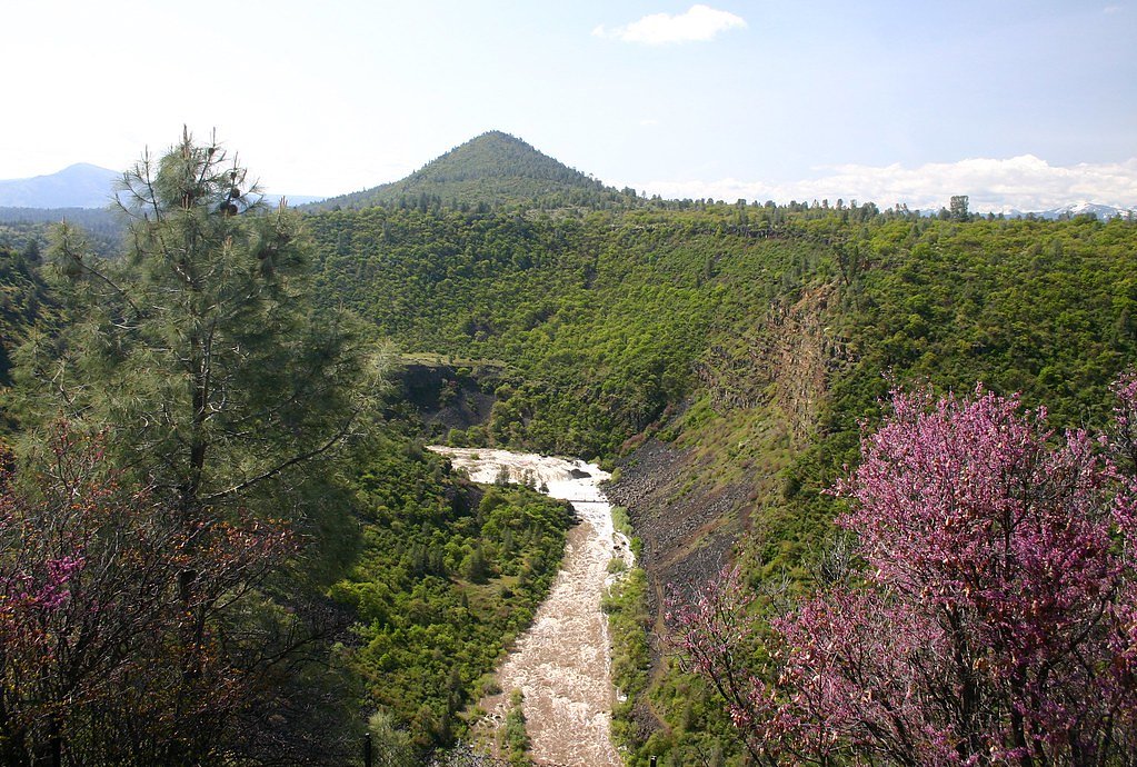 Pit River Falls waterfall