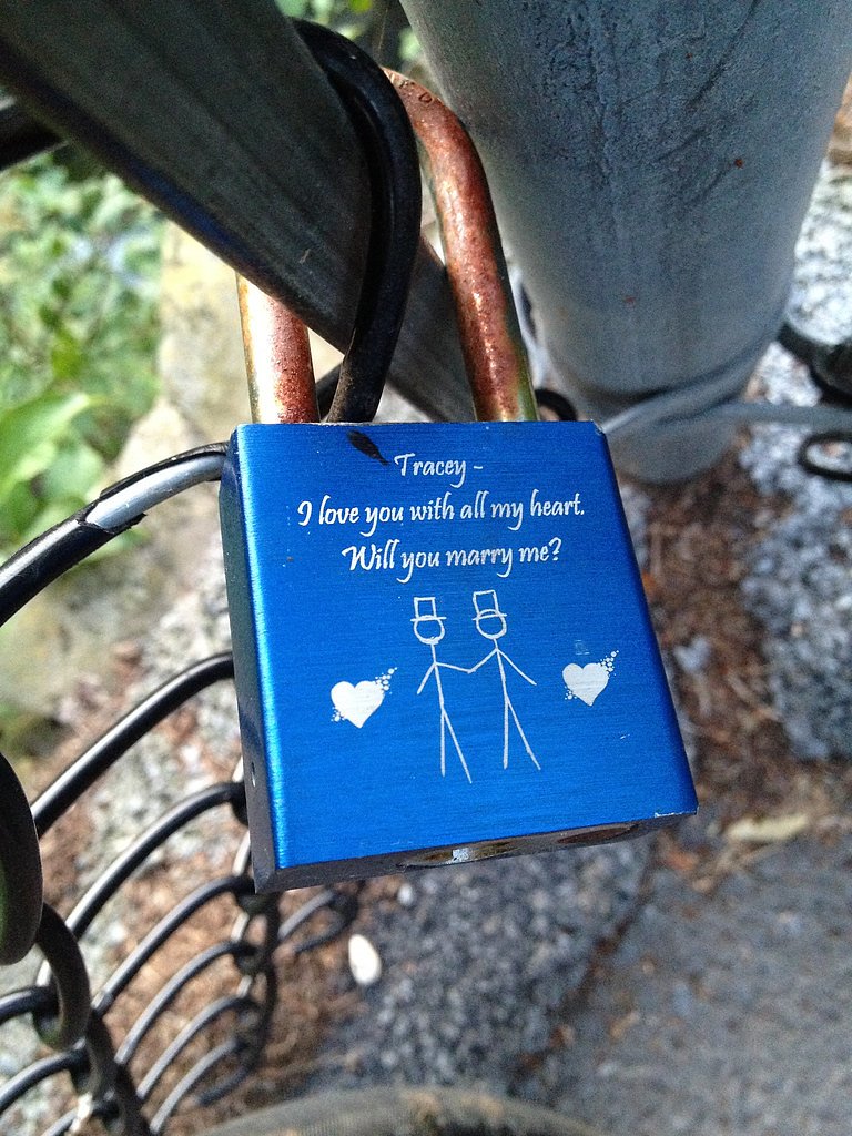 Pratts Falls waterfall