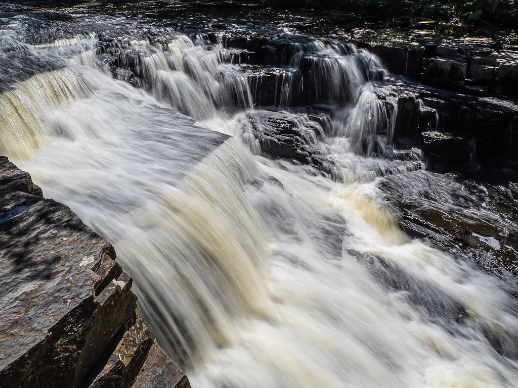 Quartzite Falls waterfall