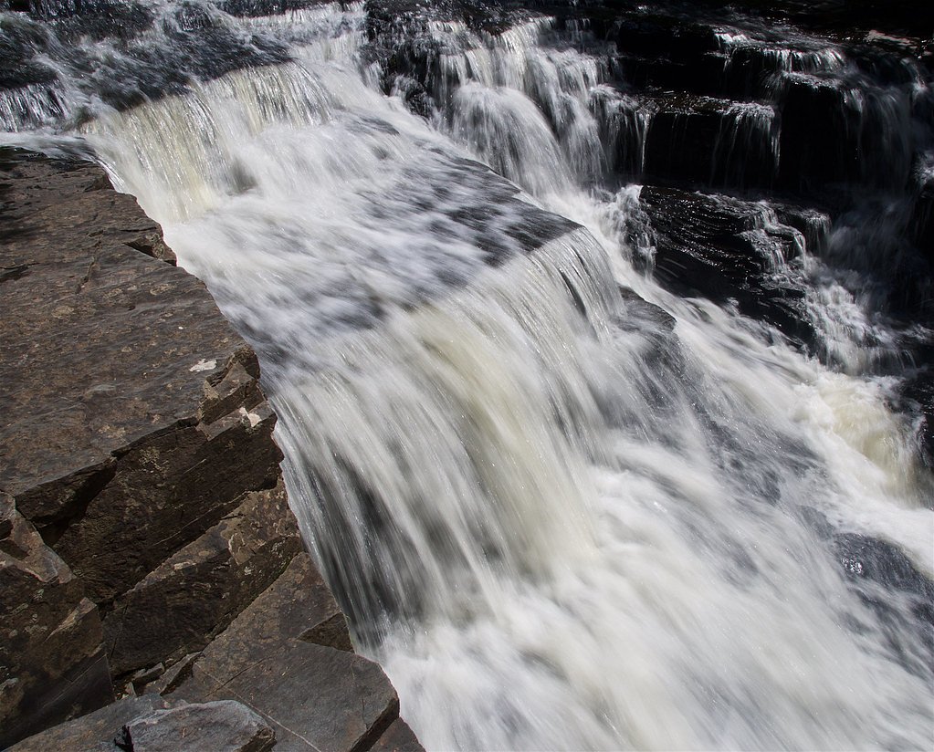 Quartzite Falls waterfall