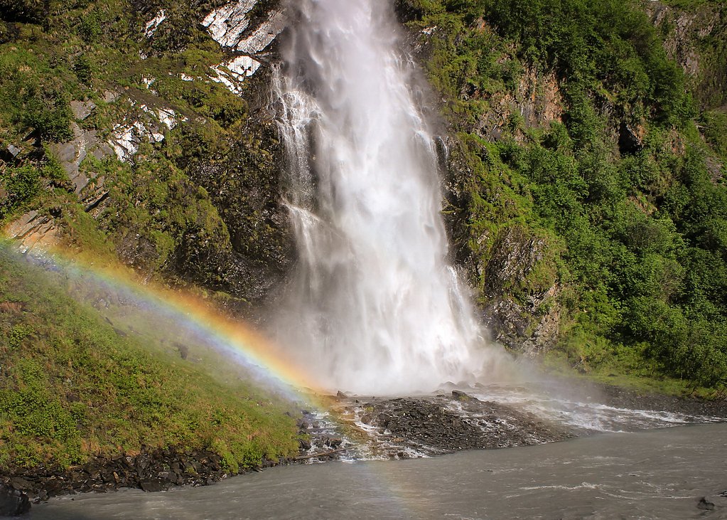 Rainbow Falls waterfall