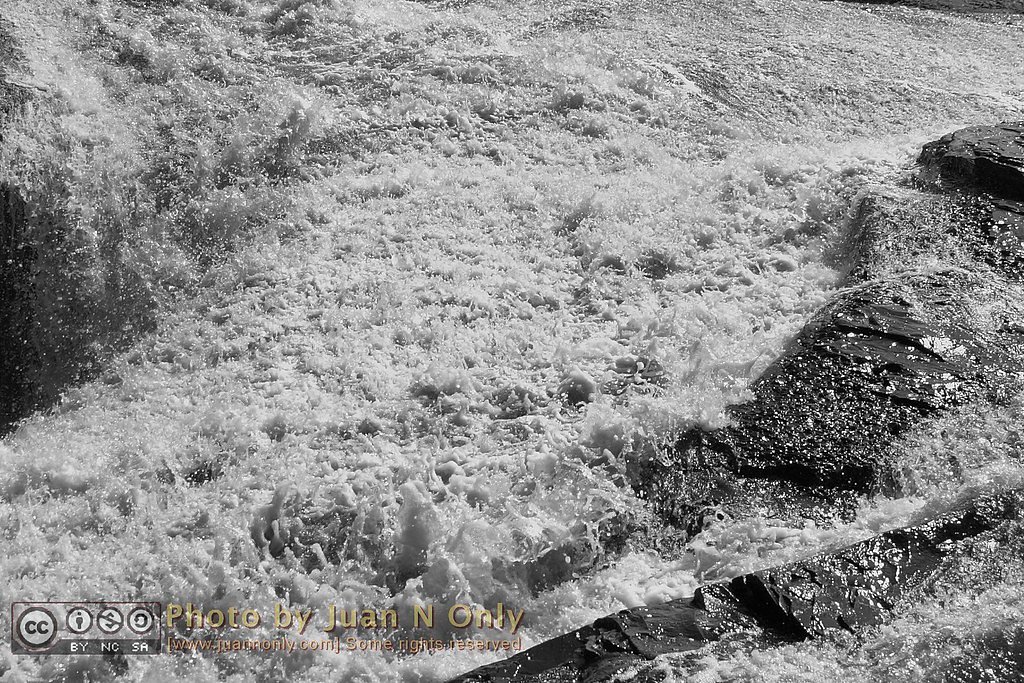 Rainbow Falls waterfall