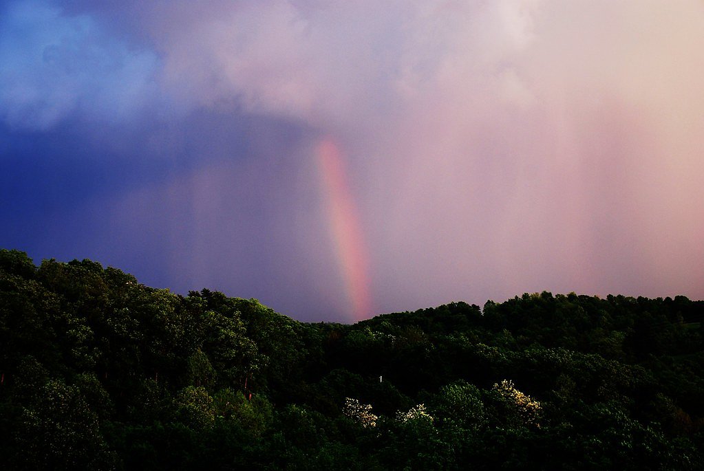 Rainbow Falls waterfall