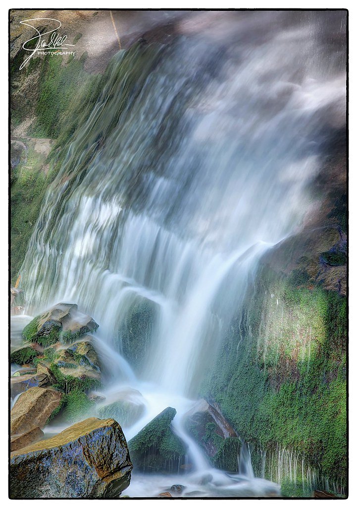 Rainbow Falls waterfall