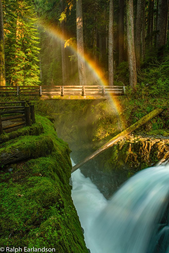 Rainbow Falls waterfall