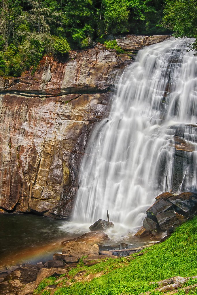 Rainbow Falls waterfall