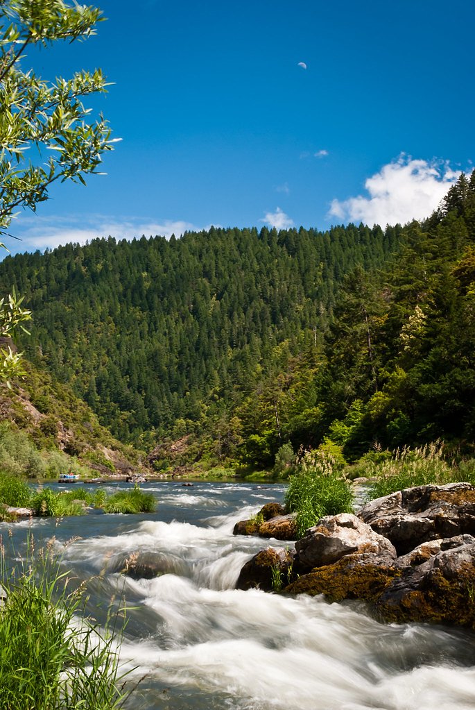Rainie Falls waterfall