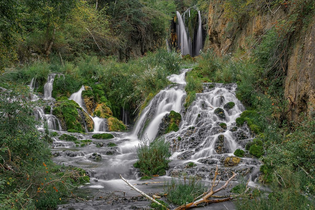 Roughlock Falls waterfall