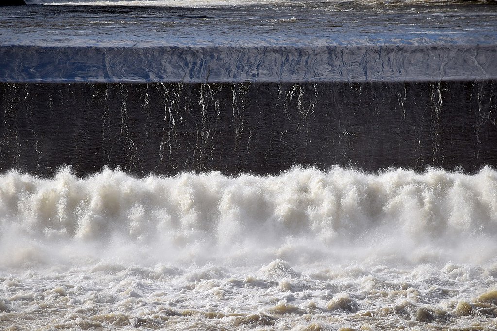 Saint Anthony Falls waterfall