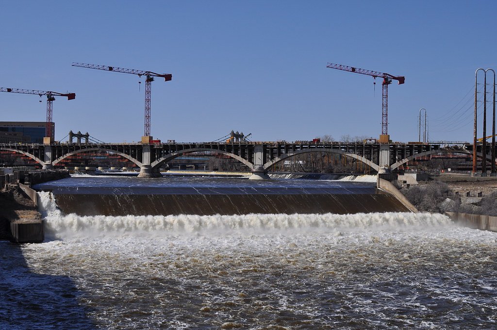 Saint Anthony Falls waterfall