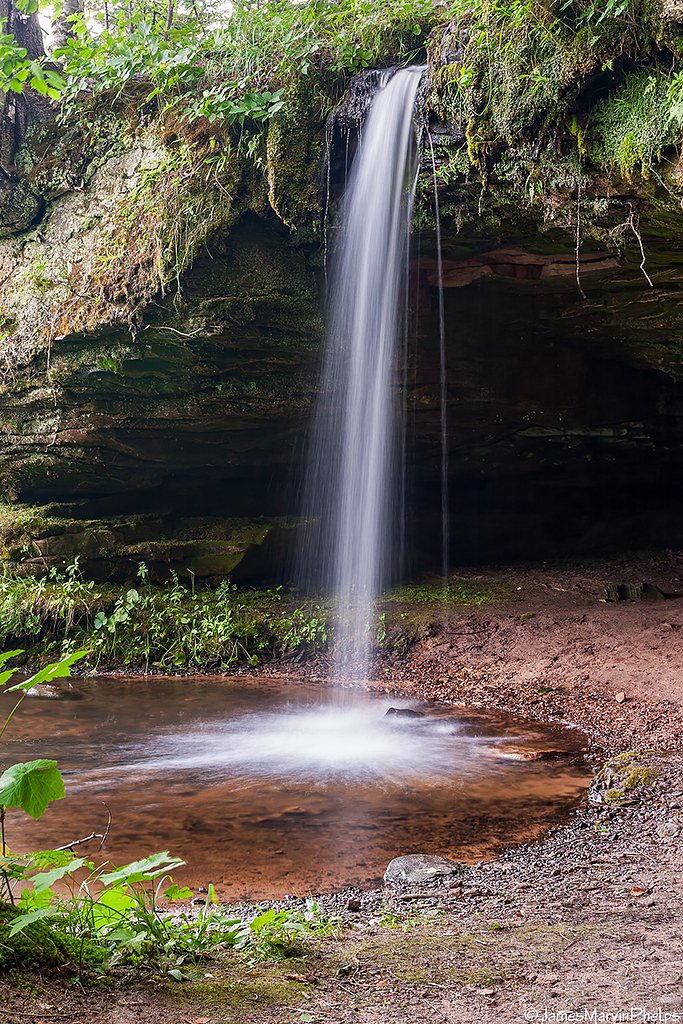 Sandstone Falls waterfall