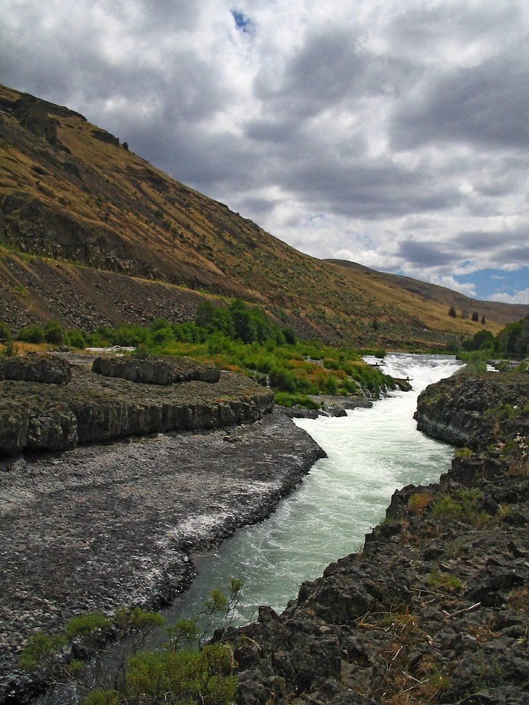 Sherars Falls waterfall