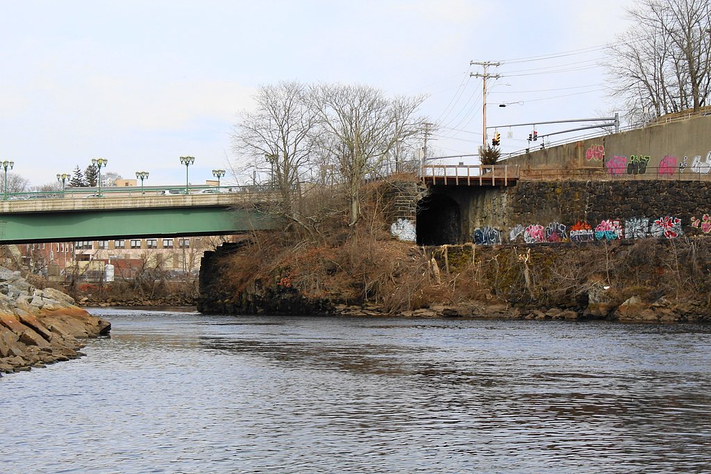 Shetucket Falls waterfall