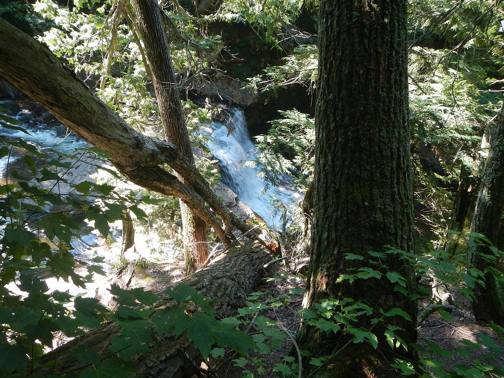 Shining Cloud Falls waterfall