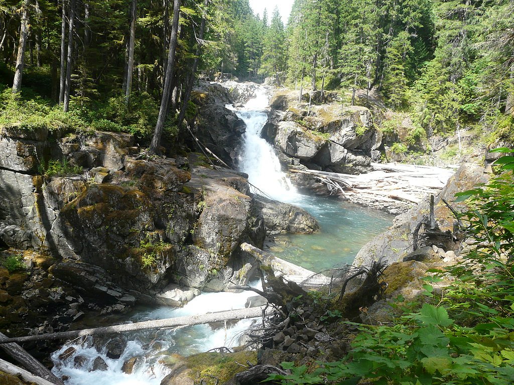 Silver Falls waterfall