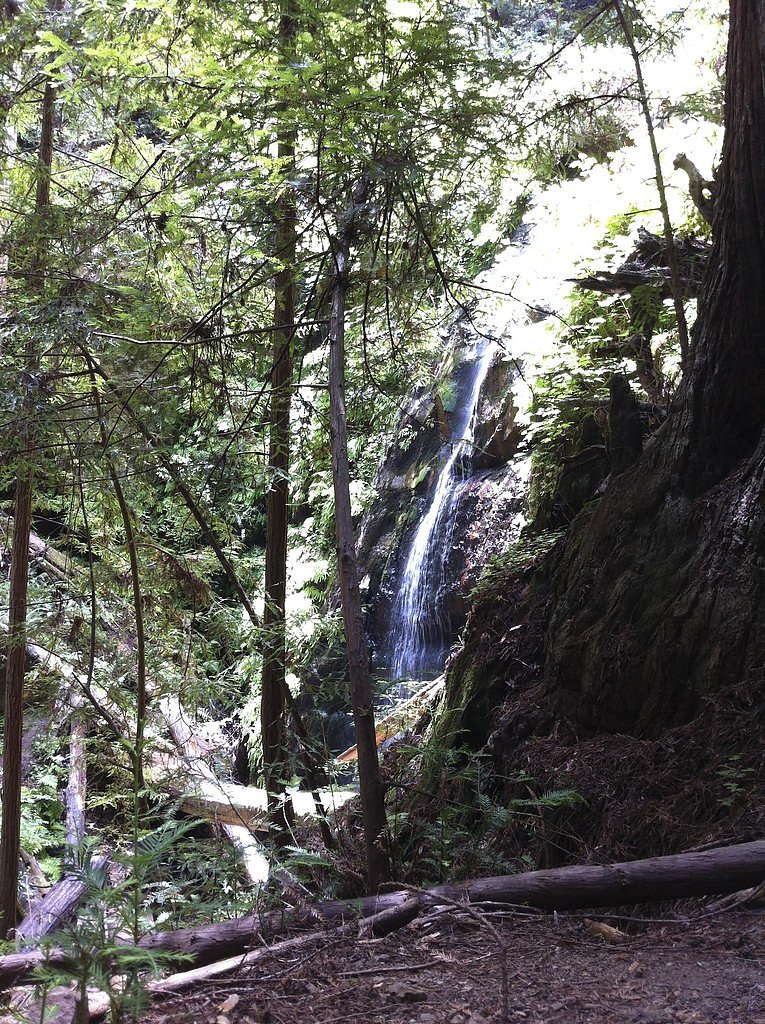 Silver Falls waterfall