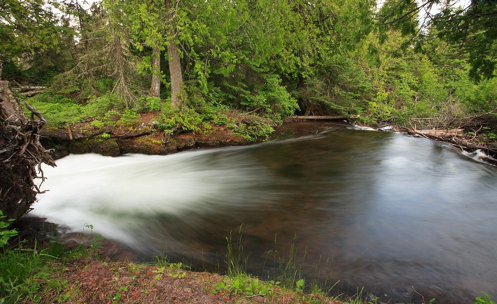 Siskiwit Falls waterfall