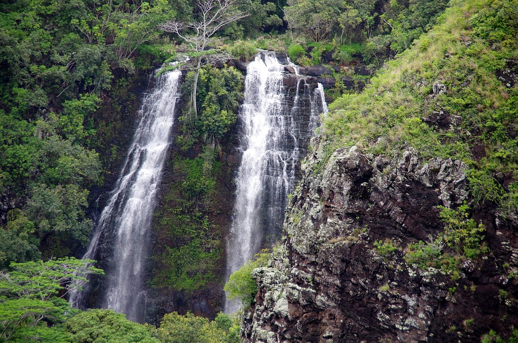 ʻŌpaekaʻa Falls waterfall