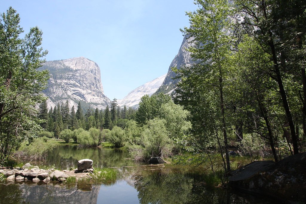 Yosemite Falls waterfall