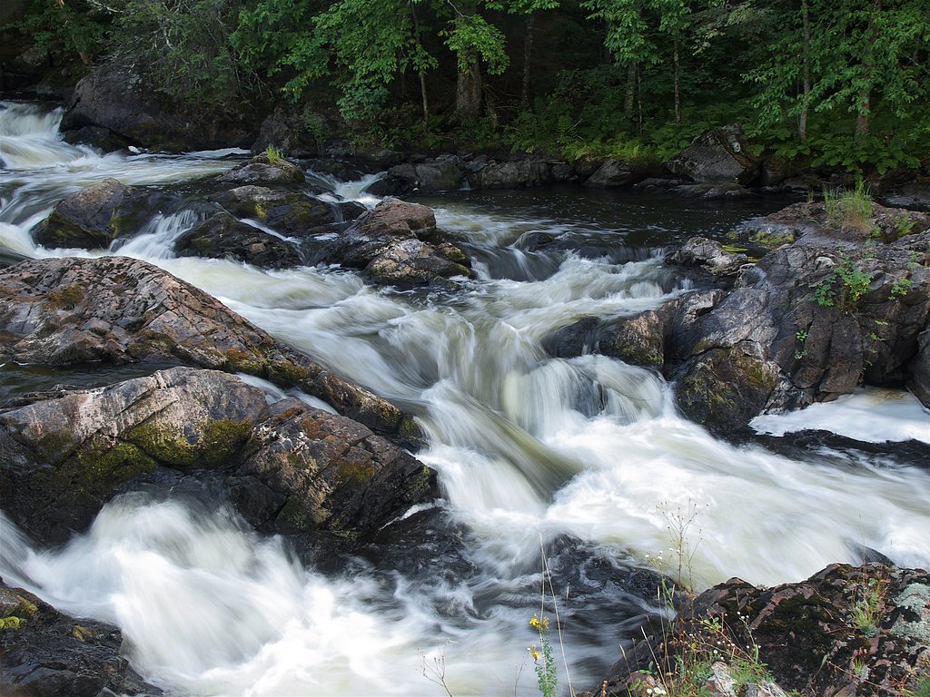 Yondota Falls waterfall
