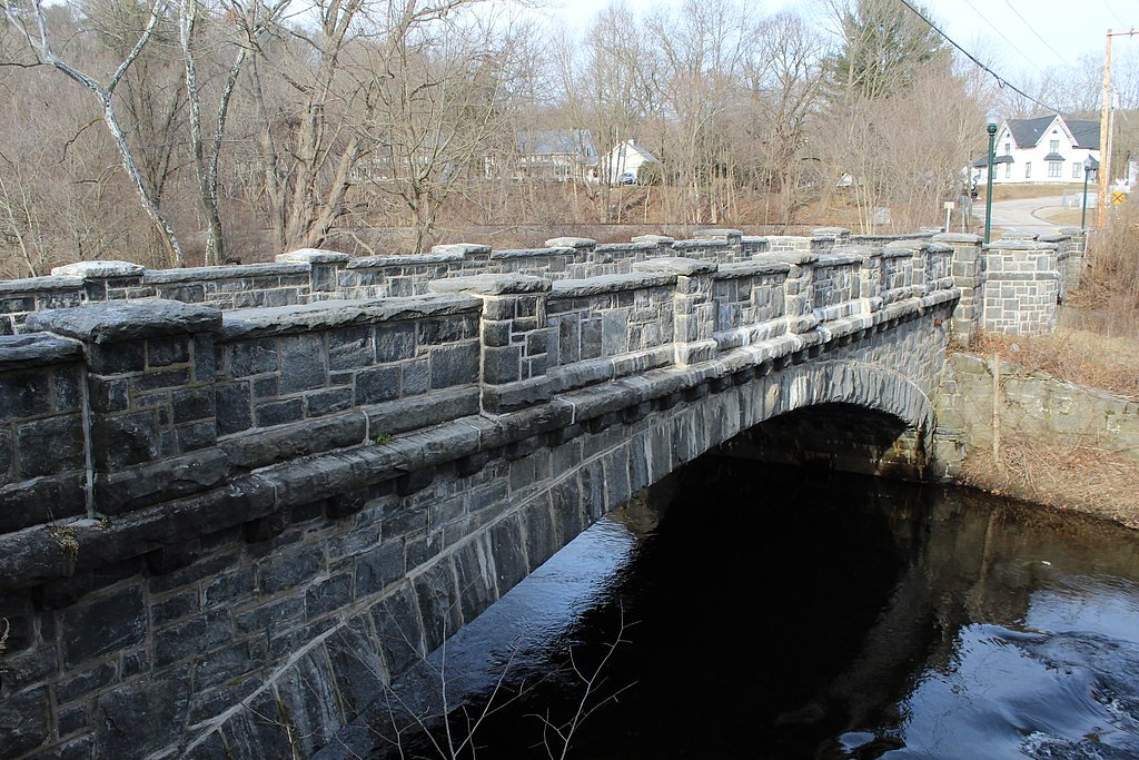 Yantic Falls waterfall