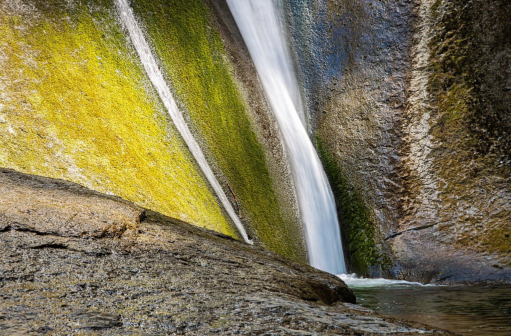 Wolf Creek Falls waterfall
