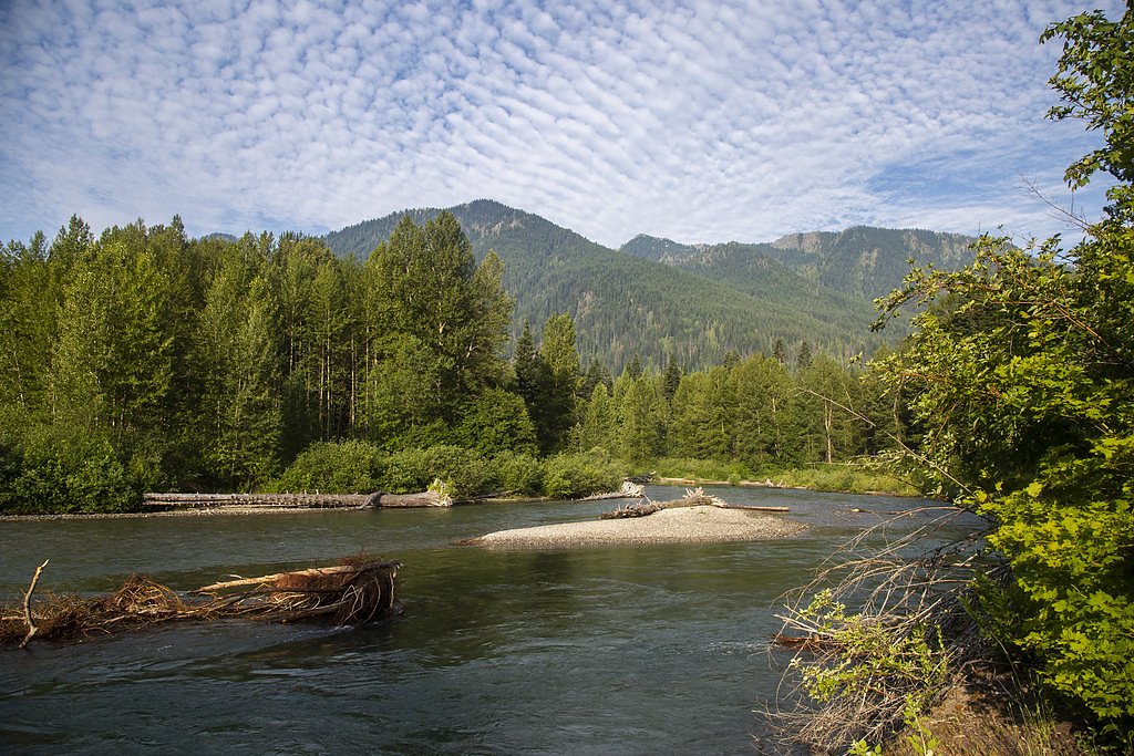 White River Falls waterfall