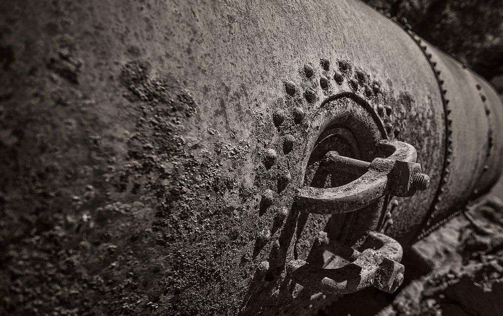 White River Falls waterfall