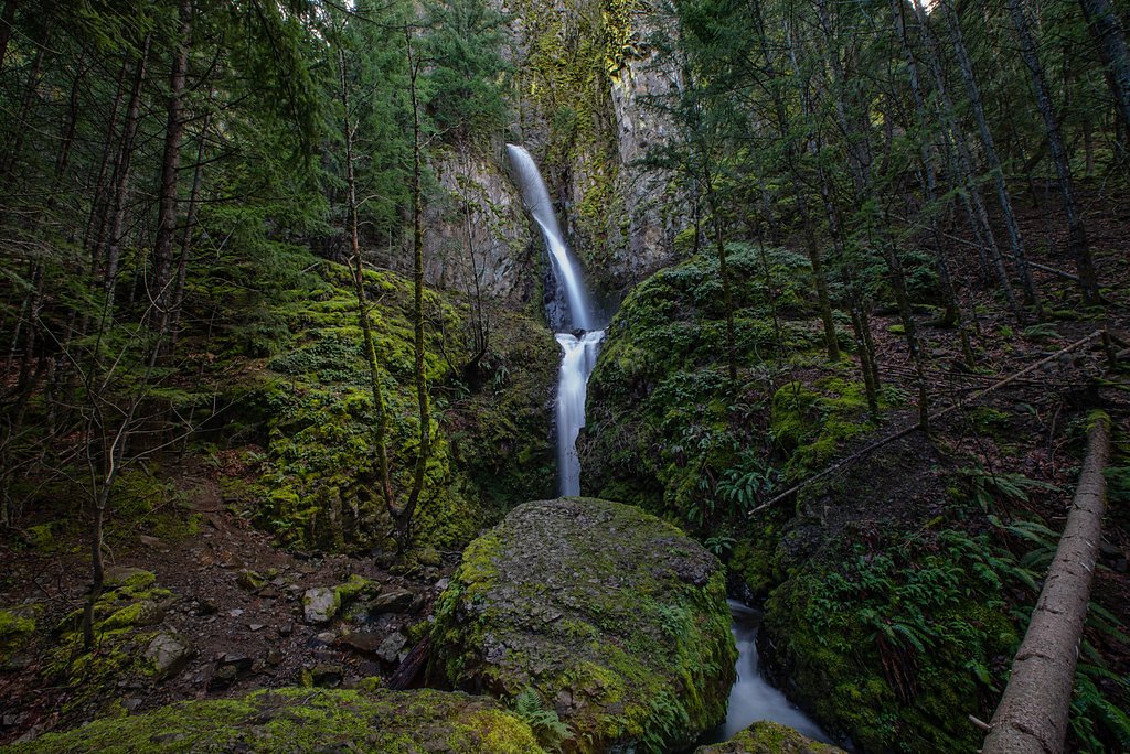 Warren Creek Falls waterfall
