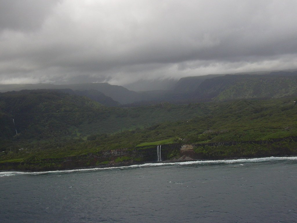 Waiokilo Falls waterfall