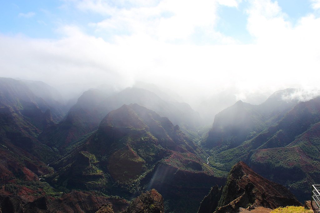 Waimanu Falls waterfall