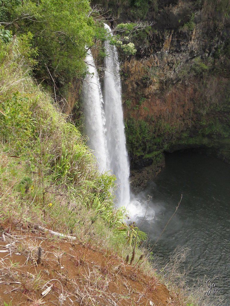 Wailua Falls waterfall