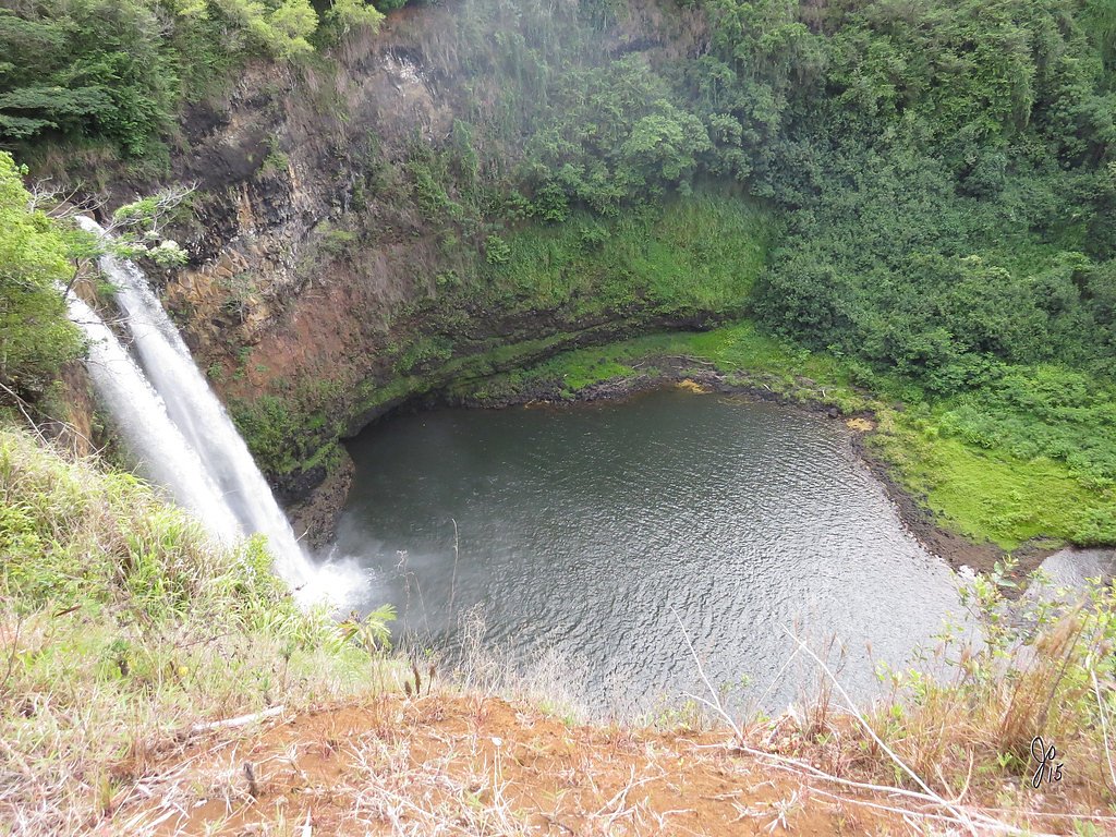 Wailua Falls waterfall