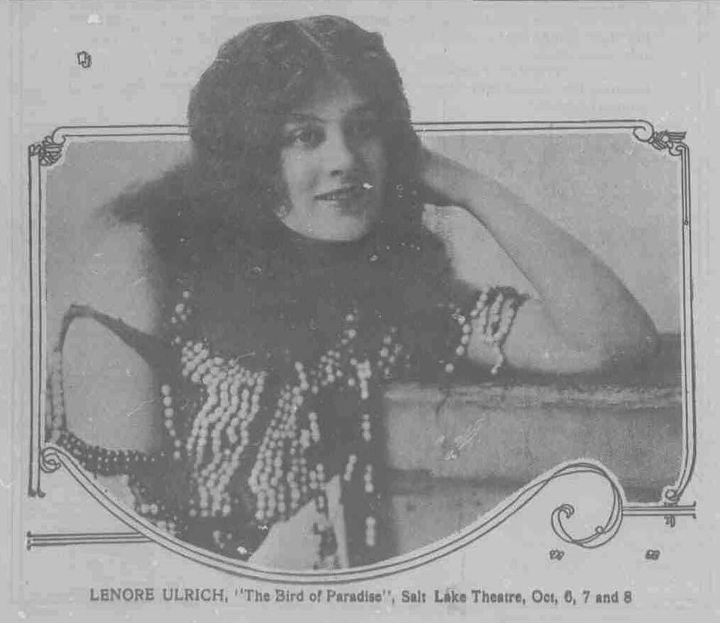 Waialae Falls waterfall