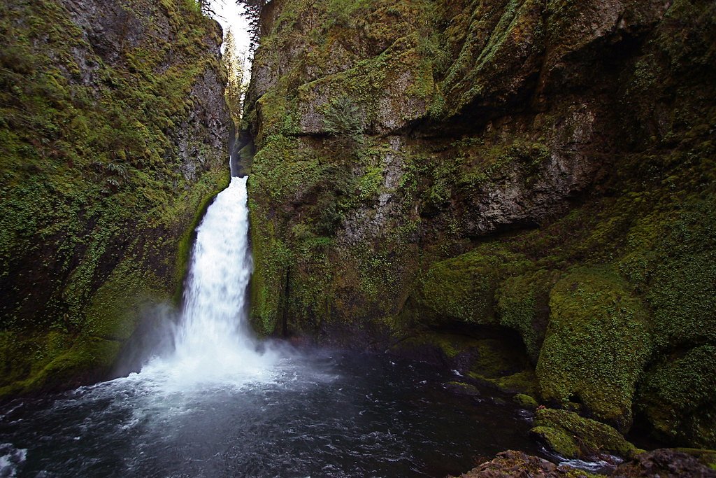 Wahclella Falls waterfall