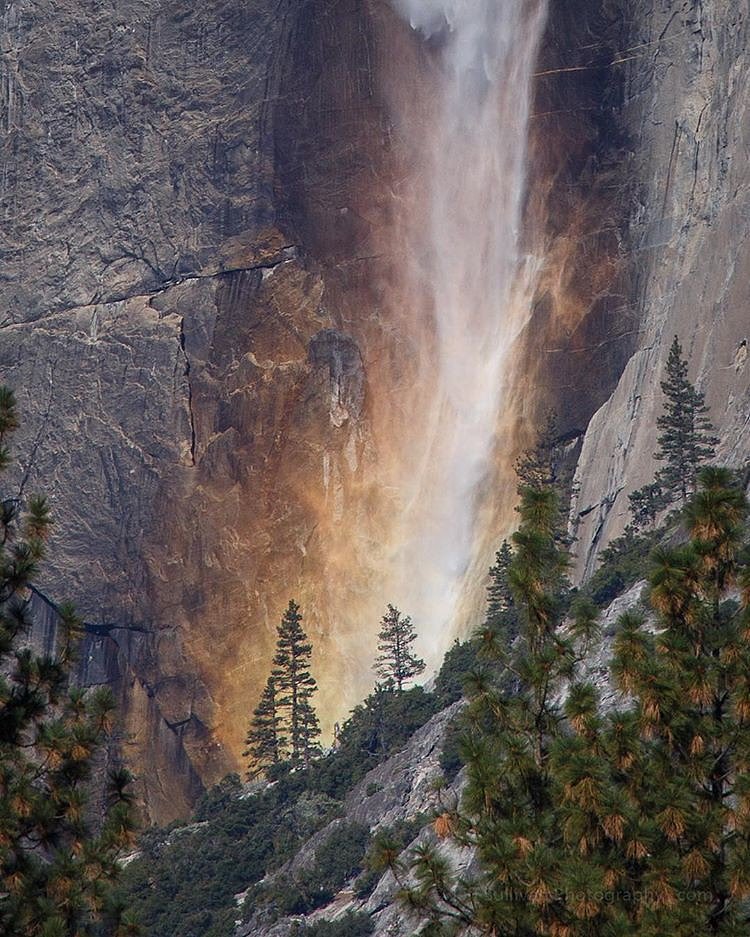 Upper Yosemite Falls waterfall