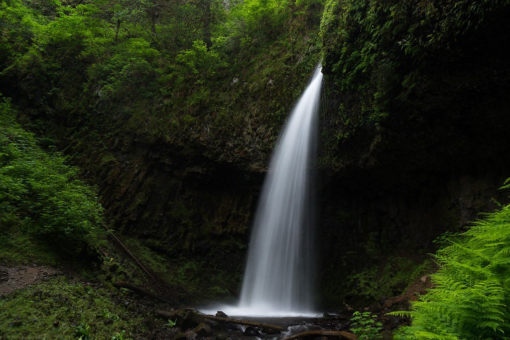 Upper Latourell Falls waterfall